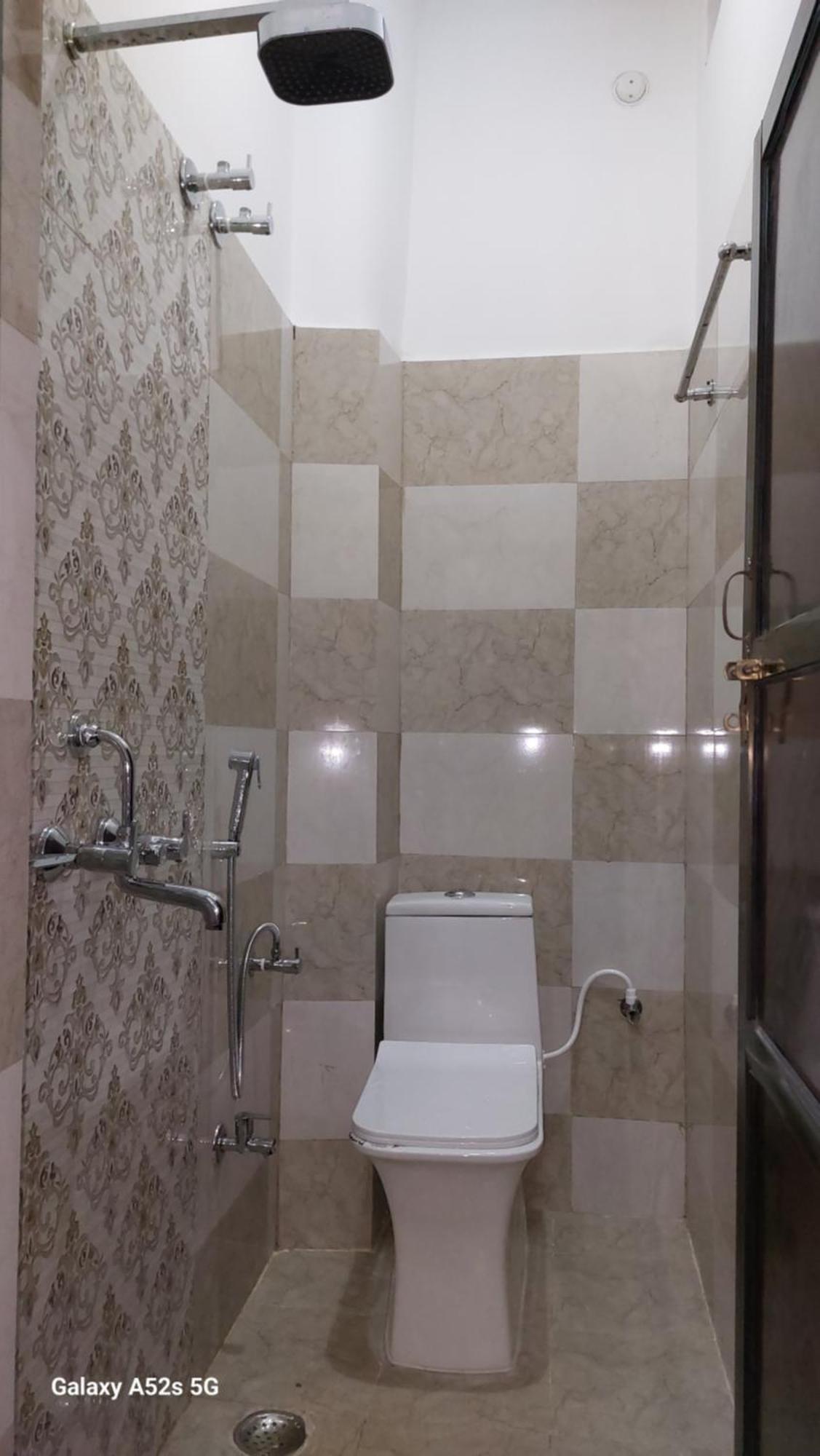 Narayani Paying Guest house *